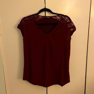 Express blouse size medium. Burgundy.